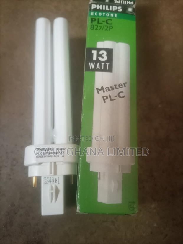 Pl-C 827/2p Bulb White.