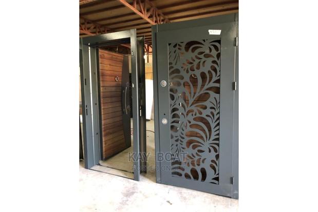 Burglarproof Door Available · Photo 2