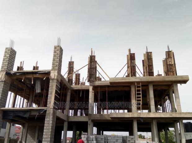 Scaffolds/Rent/Italian Scaffolds