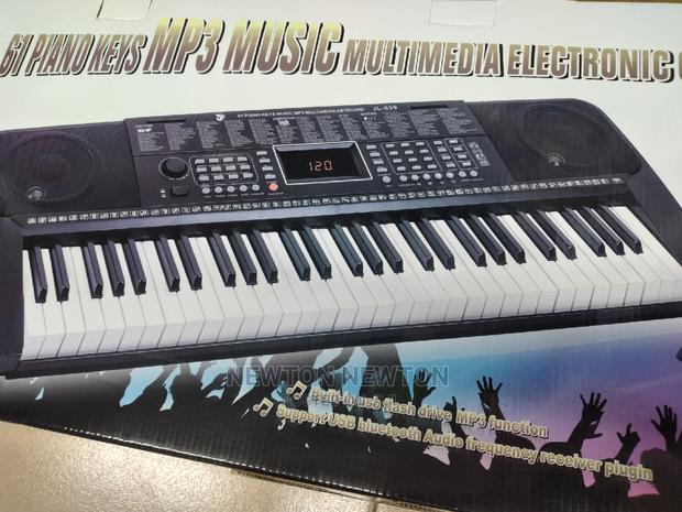 61 Keys Keyboard photo 2