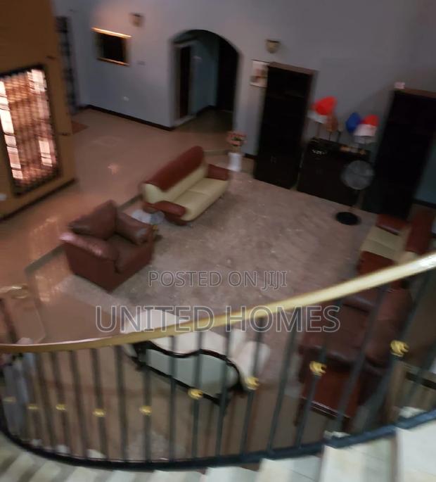 7bdrm House in Adjiriganor for Sale · Photo 3