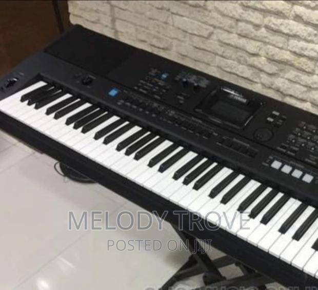 Yamaha Psr-Ew425 76-Key Portable Arranger · Photo 4