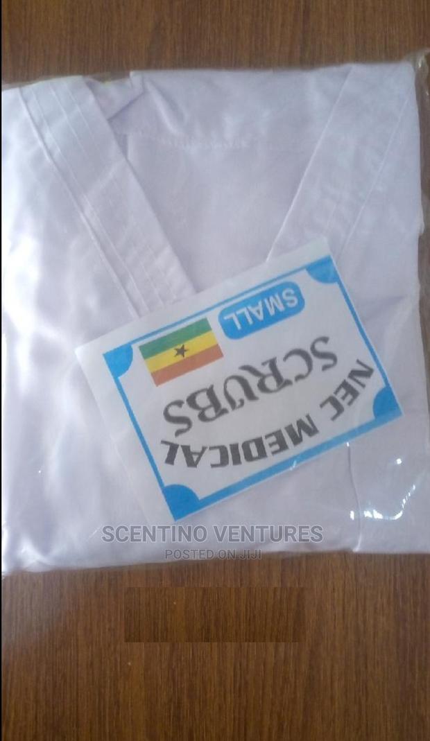 Medical Scrubs All Sizes · Photo 3