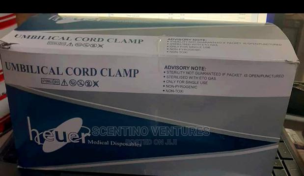 Umbilical Cord Clamp · Photo 2