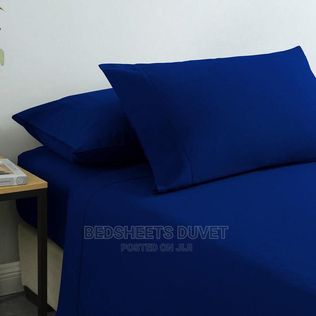 2 Bedsheets and Four Pillow Cases · Photo 2