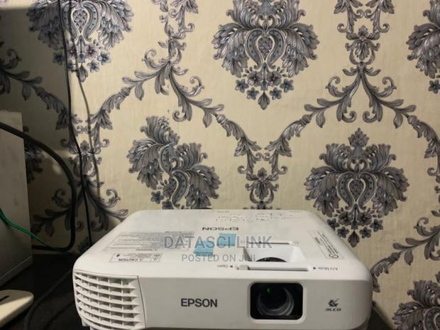 Uk Highdefinition Eb-970 4000lumens Epson Projector photo 2