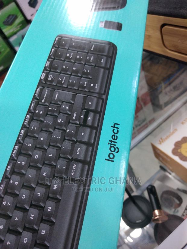 Logitech Mk220 Wireless Keyboard and Mouse Combo photo 3