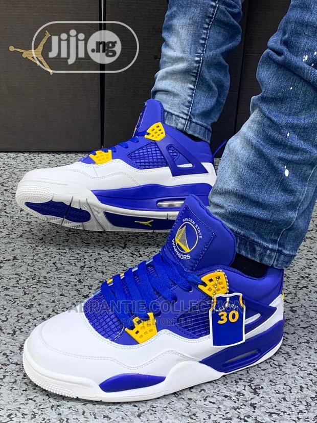 Air Jordan Retro 4 Curry · Photo 4