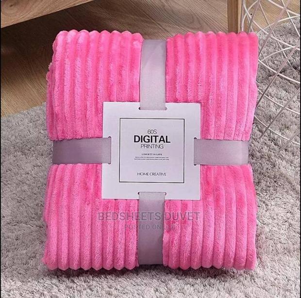 Pink Blanket · Photo 2
