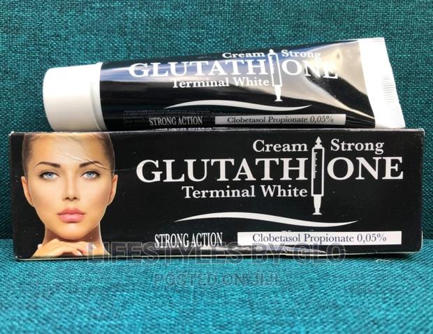 Glutathione Strong Whitening Terminal White Tube Cream · Photo 1