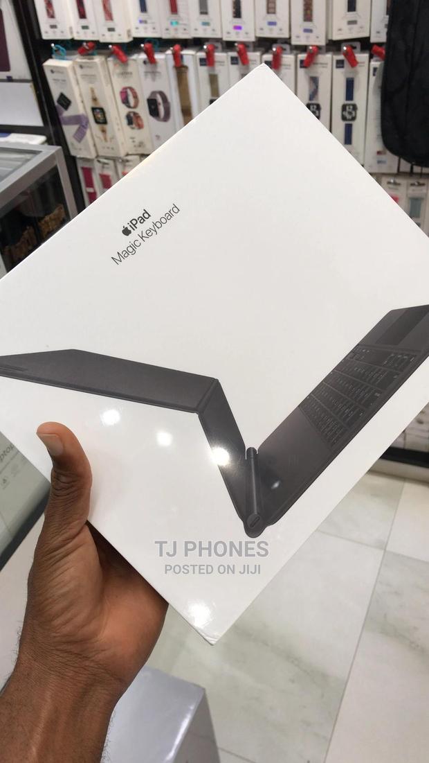 Apple iPad Magic Keyboard · Photo 3