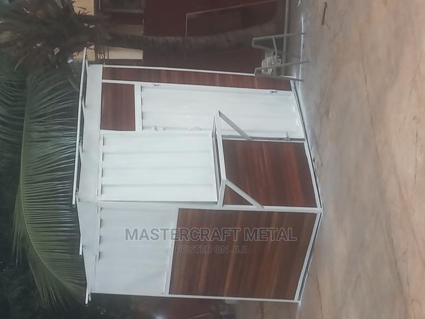 Metal Container/ Wooden Container · Photo 2