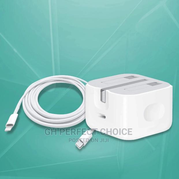 Topest iPhone Charger - Original · Photo 2