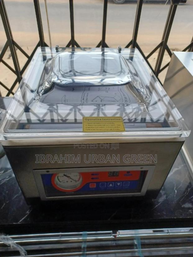 Vacuum Sealer · Photo 2