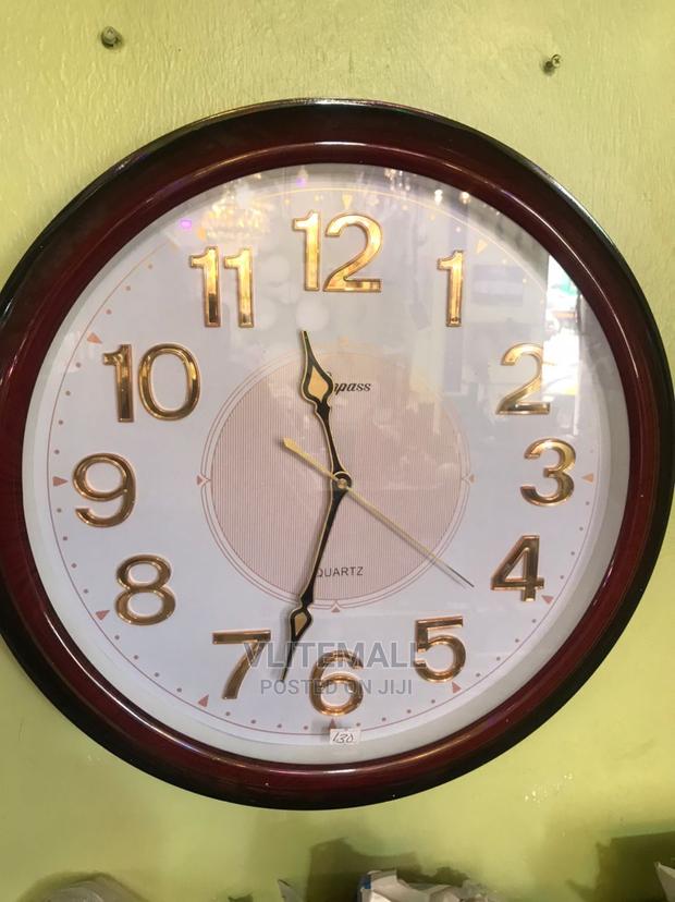 Beautiful Wall Clock · Photo 2