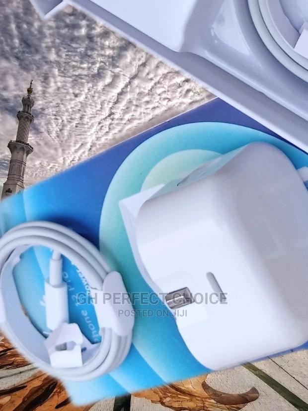 Topmost Type C iPhone Fast Charger · Photo 1