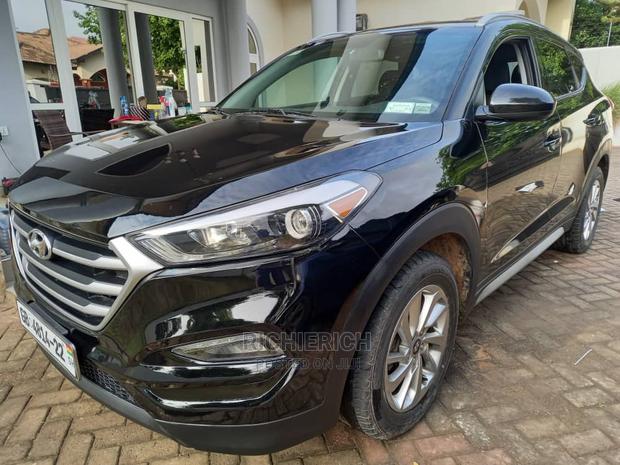 Hyundai Tucson Se 4wd Available for Rent photo 9