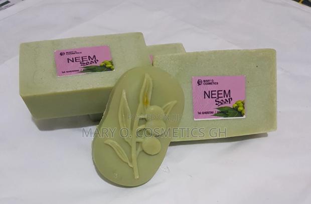 Neem Soap for Bathing · Photo 4