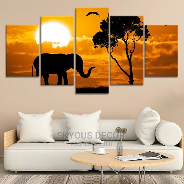 Wall Canvas · Photo 2