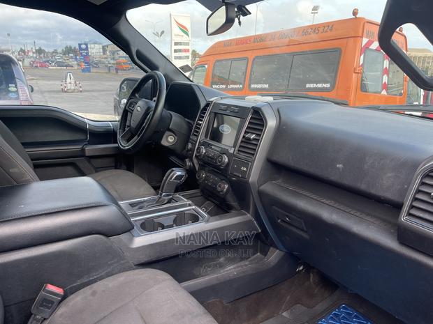 Ford F-150 2019 Blue