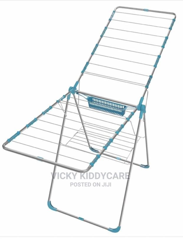 Laundry Drying Line · Photo 2