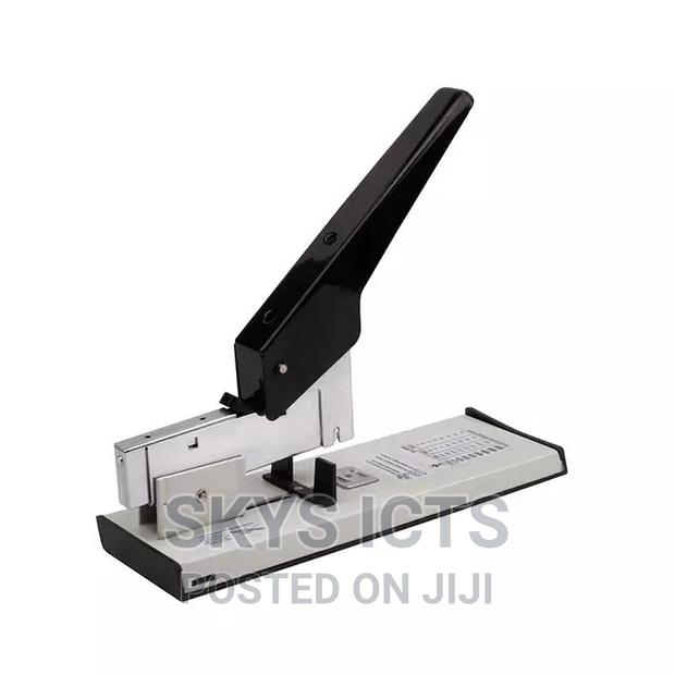 Heavy Duty Stapler(240 Pages)