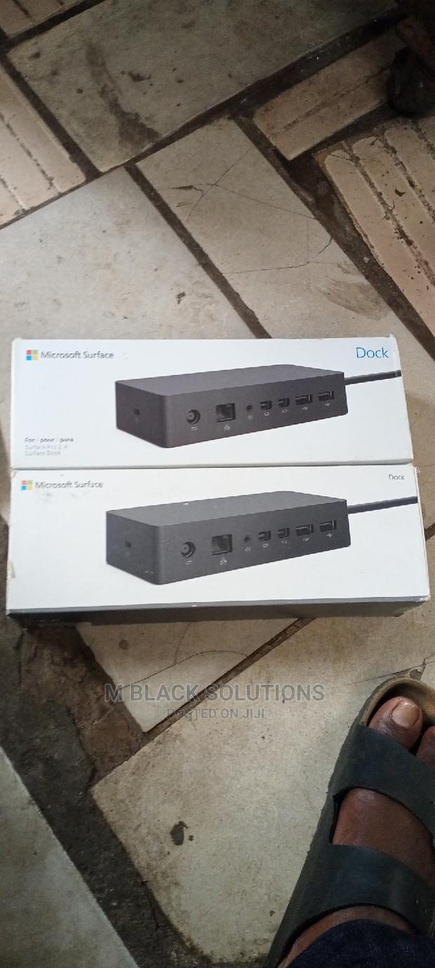 Microsoft Surface Dock · Photo 4