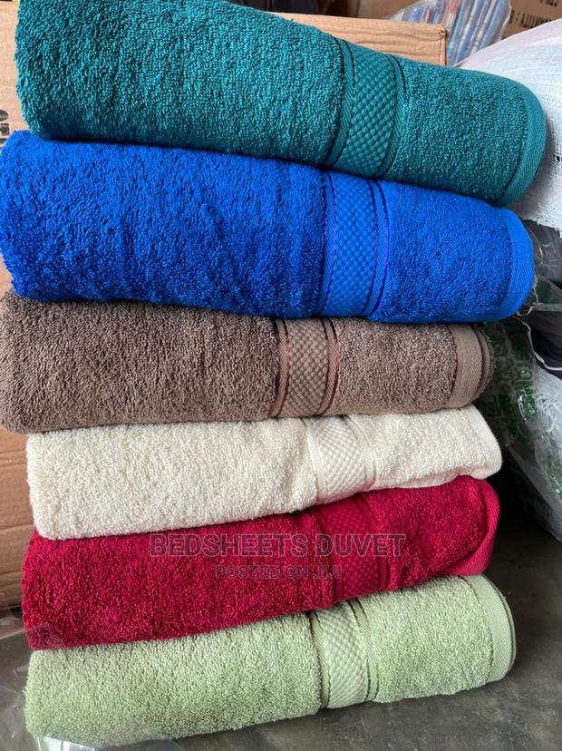 Cotton Bath Towel · Photo 2