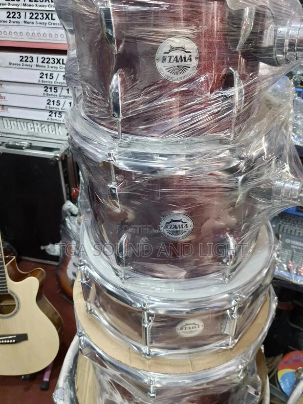 Tama 5-Piece Drum Set - Wine Color · Photo 4