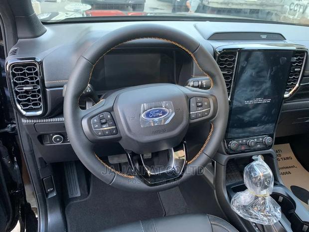 New Ford Ranger 2022 Black photo 5