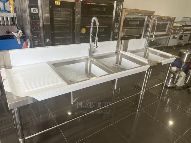 Double Bowl Sink · Photo 2