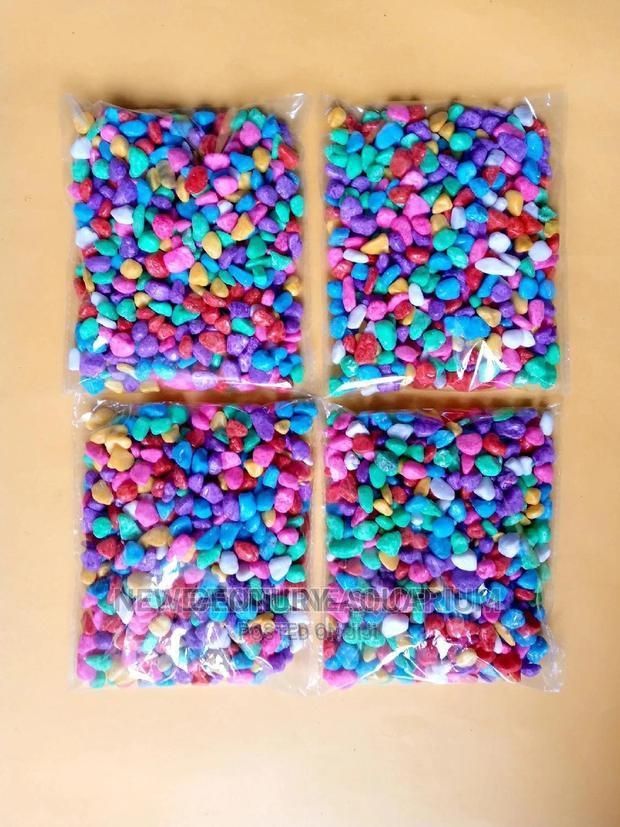 30 Cedis Colourful Gravels