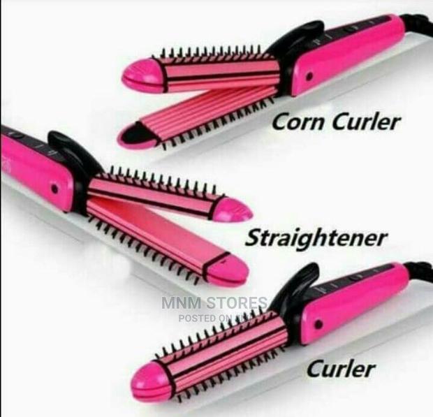 3 in 1 Hair Straightener · Photo 2