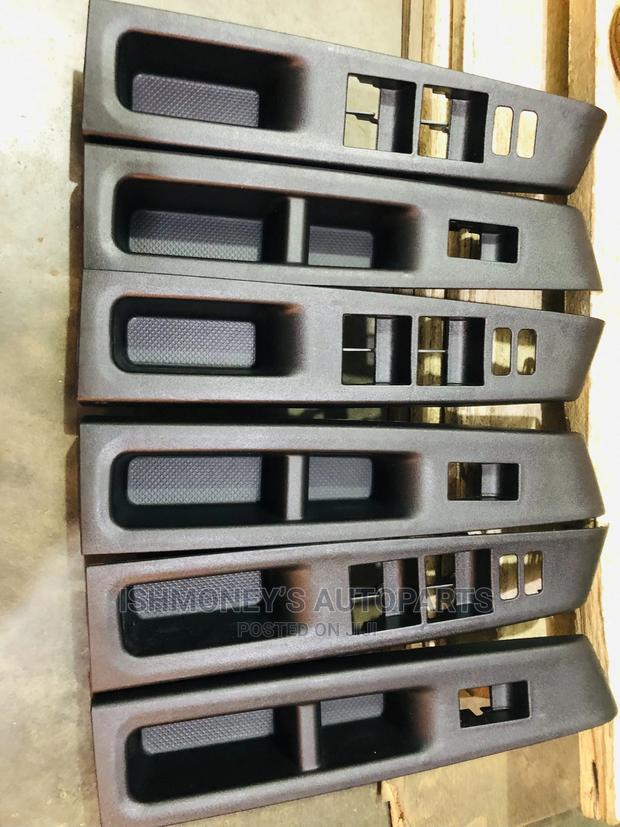 Toyota Vits/ Yaris 2012 Switch Covers and Switches photo 3