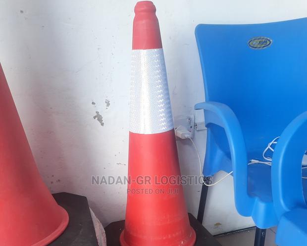 Safety Cones (Medium Size) · Photo 4