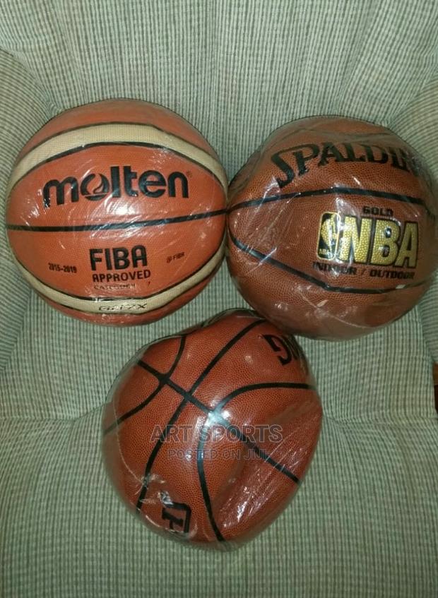 Molten Basketball · Photo 2