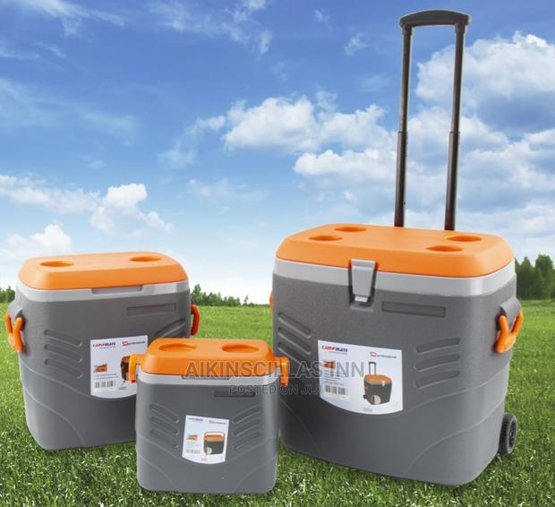 Sq Professional 3in1 Ice Chest With Wheels · Photo 3