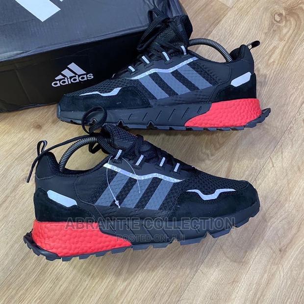 Adidas Sneaker · Photo 3