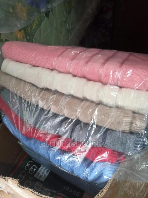 Comfortable Bath Towel · Photo 4