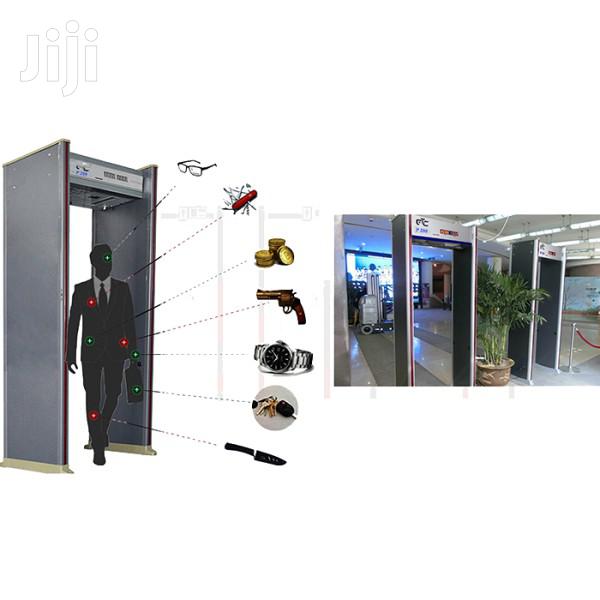 Walkthrough Metal Detector