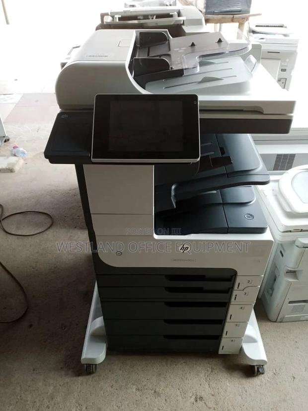 Hp Laserjet 725 · Photo 3