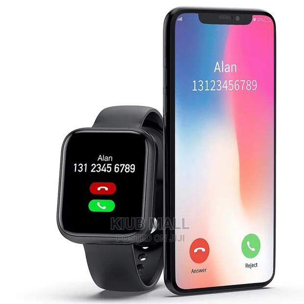 Smart Health Watch With Earbud · Photo 2
