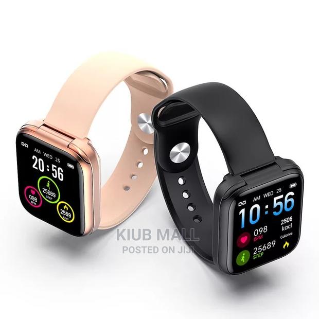 Smart Health Watch With Earbud · Photo 4