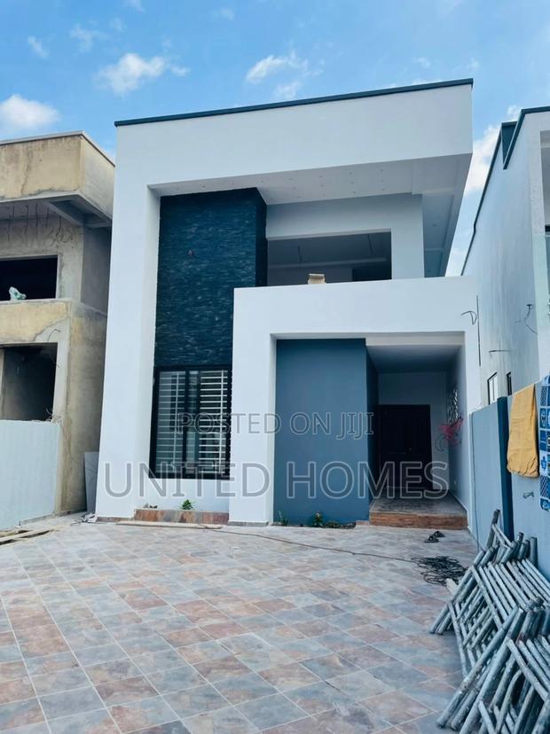 3bdrm House in Adjiriganor for Sale · Photo 2