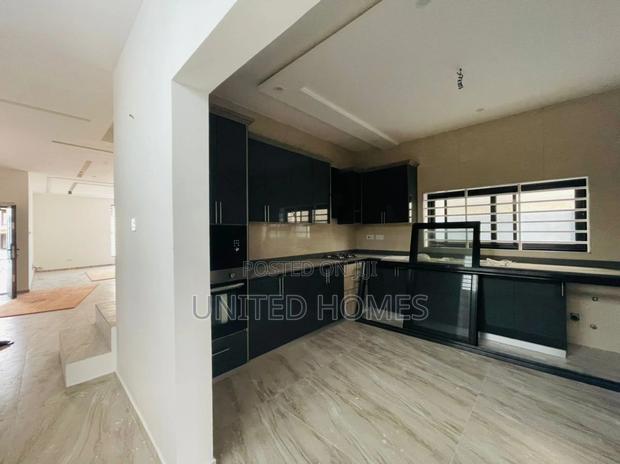 3bdrm House in Adjiriganor for Sale · Photo 3