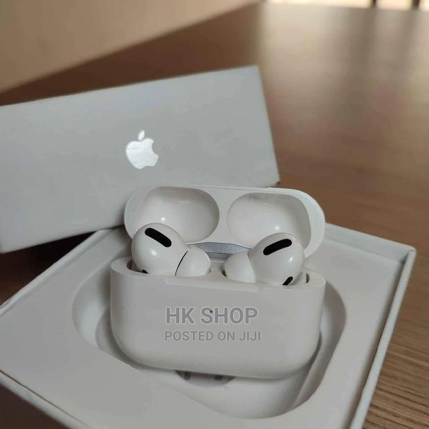 Apple Airpods Pro With Free Leather Case · Photo 4