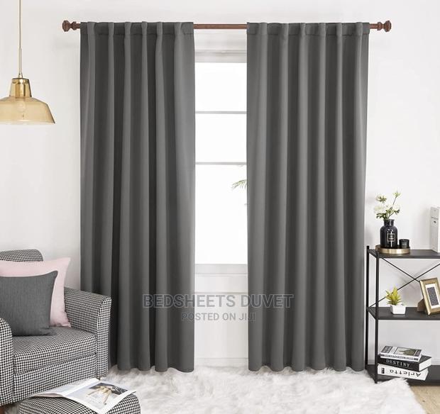 Thick Ringed Curtains · Photo 3