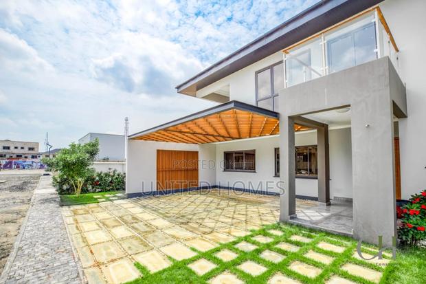 5bdrm House in Spintex for Sale · Photo 4