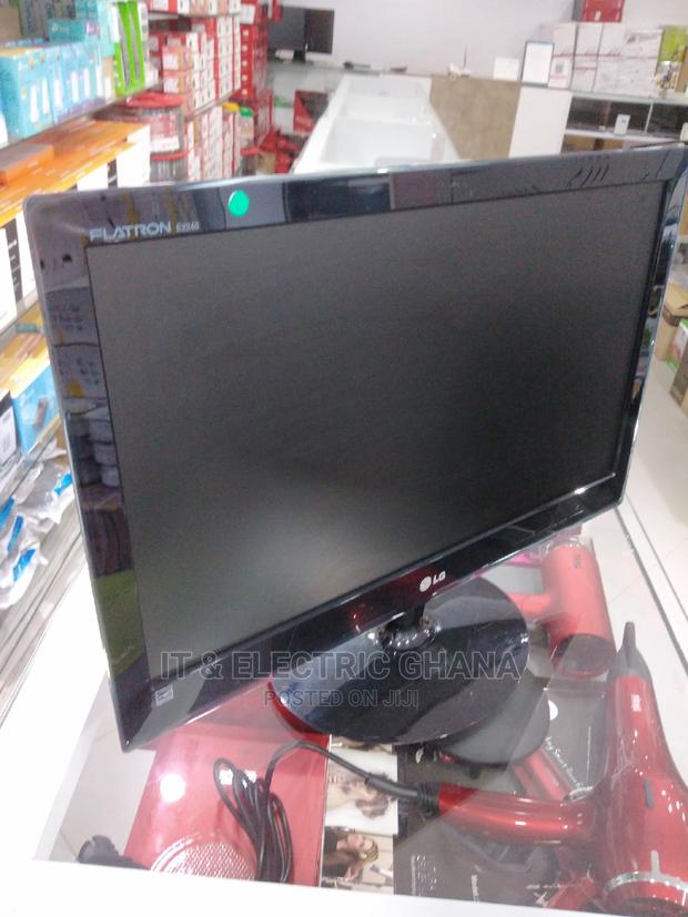 LG 22 Inches Monitor photo 2