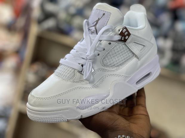 Air Jordan 4 White · Photo 4